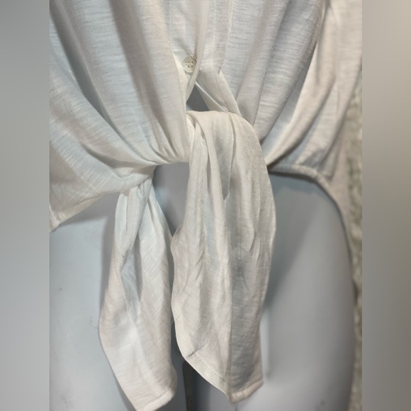 THEORY NWT Sea Slub Hekanina Cotton Tie Front button down Pictured AS IS - Picture 6 of 11